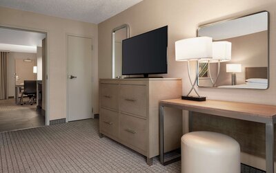 Embassy Suites by Hilton Cleveland Rockside