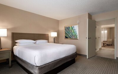 Embassy Suites by Hilton Cleveland Rockside