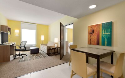 Home2 Suites by Hilton Cleveland Beachwood