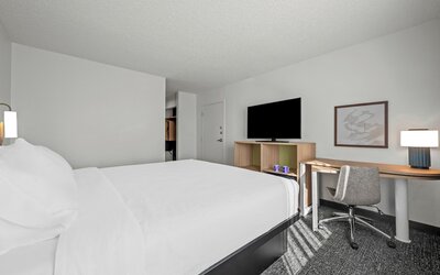Spark by Hilton Cleveland Beachwood