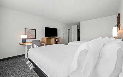 Spark by Hilton Cleveland Beachwood