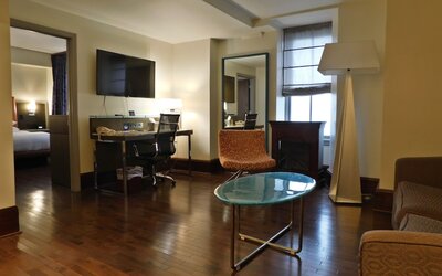 The Tudor Arms Hotel Cleveland - a DoubleTree by Hilton