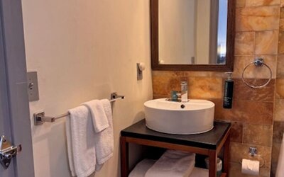 The Tudor Arms Hotel Cleveland - a DoubleTree by Hilton
