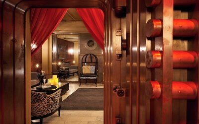 Metropolitan at The 9, Autograph Collection