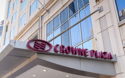 Crowne Plaza Cleveland at Playhouse Square by IHG