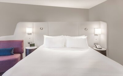 Crowne Plaza Cleveland at Playhouse Square by IHG