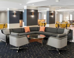 Courtyard by Marriott Cleveland Airport South