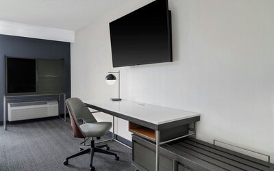 Courtyard by Marriott Cleveland Airport South