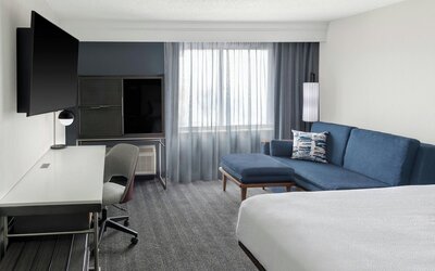 Courtyard by Marriott Cleveland Airport South