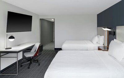 Courtyard by Marriott Cleveland Airport South