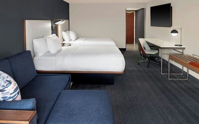 Courtyard by Marriott Cleveland Airport South