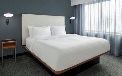 Courtyard by Marriott Cleveland Airport South