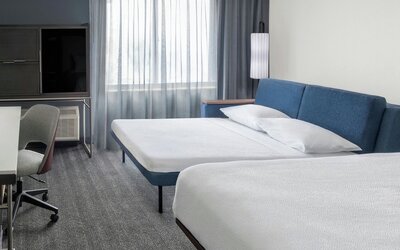 Courtyard by Marriott Cleveland Airport South