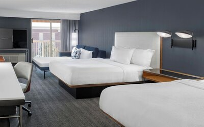 Courtyard by Marriott Cleveland Airport South
