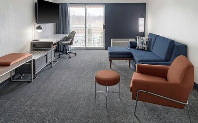 Courtyard by Marriott Cleveland Airport South