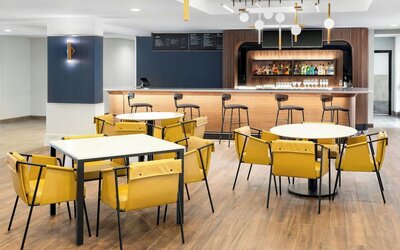 Courtyard by Marriott Cleveland Airport South