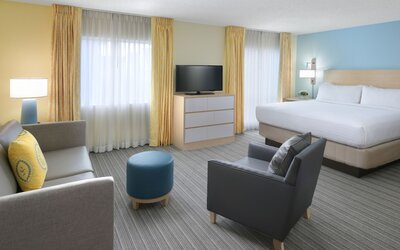 Sonesta Simply Suites Cleveland Airport