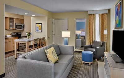 Sonesta Simply Suites Cleveland Airport