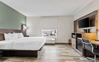 Quality Inn & Suites Columbia Harbison