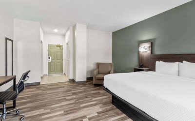 Quality Inn & Suites Columbia Harbison