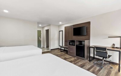 Quality Inn & Suites Columbia Harbison