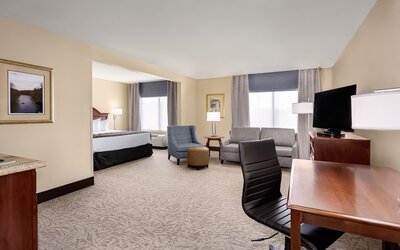 Lexington Expo Hotel by IHG