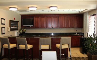 Lexington Expo Hotel by IHG