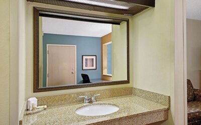 La Quinta Inn by Wyndham Columbia SE / Fort Jackson