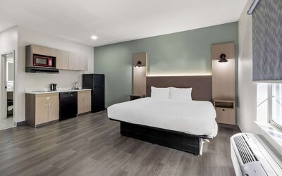 MainStay Suites Columbia Harbison