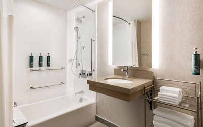 DoubleTree by Hilton Columbus Dublin