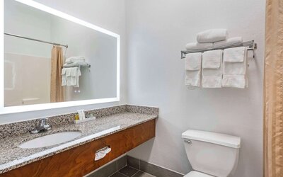 Country Inn & Suites by Radisson, Pickerington, OH