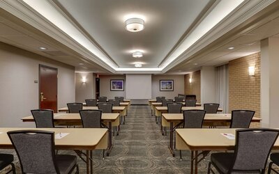 Drury Inn & Suites Columbus Dublin