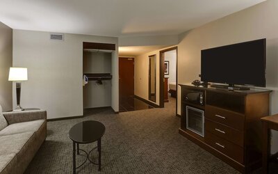 Drury Inn & Suites Columbus Dublin
