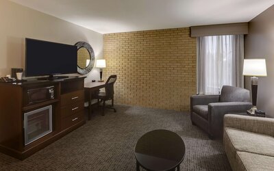 Drury Inn & Suites Columbus Dublin
