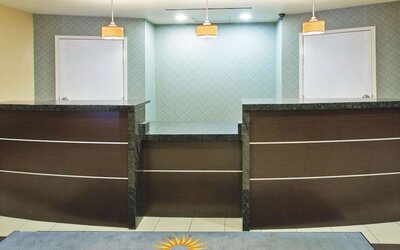 La Quinta Inn & Suites by Wyndham Columbus - Grove City