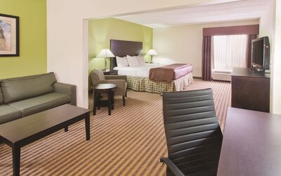 La Quinta Inn & Suites by Wyndham Columbus - Grove City