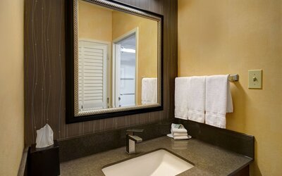 Courtyard by Marriott Columbus Dublin
