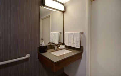 Courtyard by Marriott Columbus Dublin