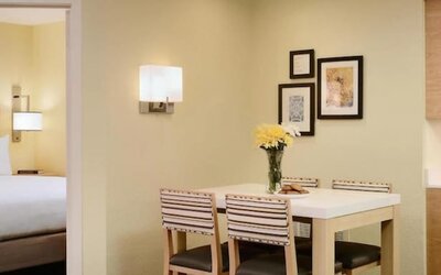 Sonesta Simply Suites Dublin Columbus
