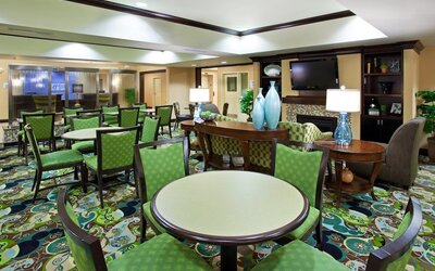 Holiday Inn Express Columbus-Dublin by IHG