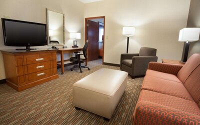 Drury Inn & Suites Columbus Grove City