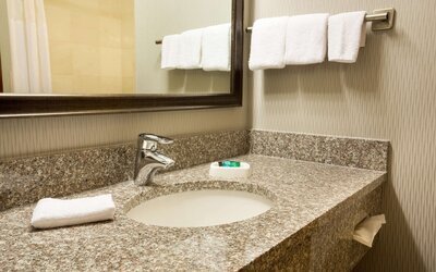 Drury Inn & Suites Columbus Grove City