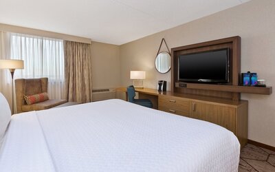 Crowne Plaza Columbus North- Worthington by IHG