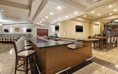 Crowne Plaza Columbus North- Worthington by IHG