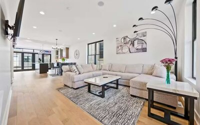 Jungle House Premier Residences – Downtown Columbus & Short North