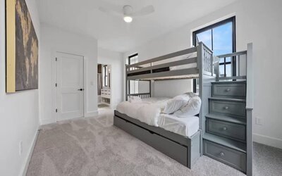 Jungle House Premier Residences – Downtown Columbus & Short North
