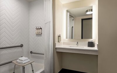 Holiday Inn Columbus-Hilliard by IHG