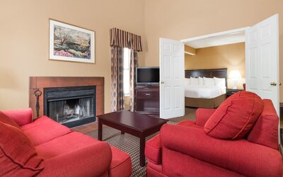 Hawthorn Extended Stay by Wyndham Columbus North