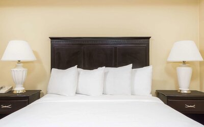 Hawthorn Extended Stay by Wyndham Columbus North