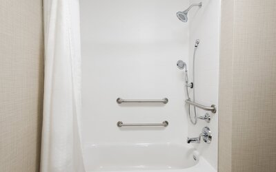 Holiday Inn Express & Suites Columbus Airport East by IHG